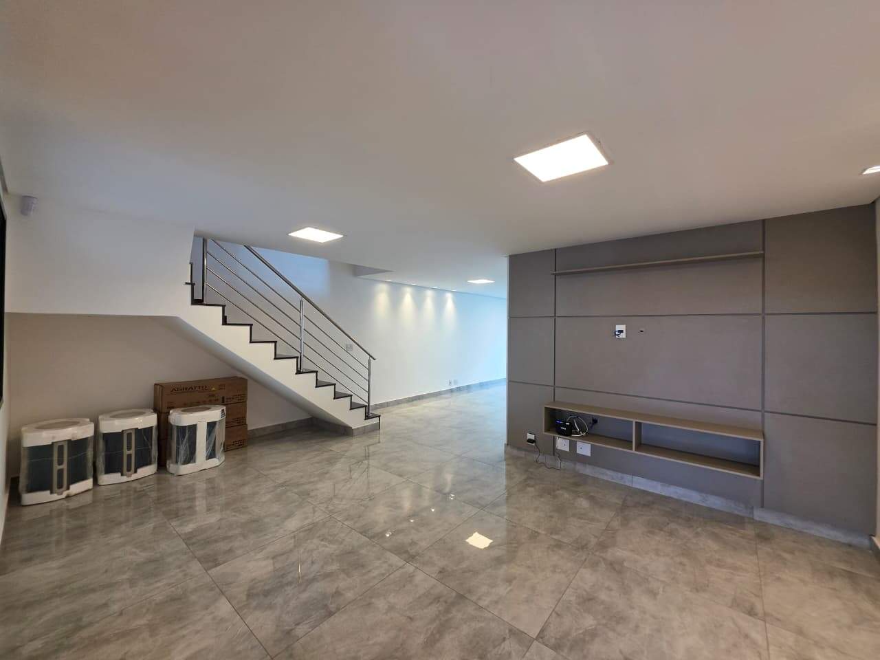 Imagem do imóvel Casa para aluguel, 3 quartos, 1 suíte, 3 vagas, Buritis - Belo Horizonte/MG