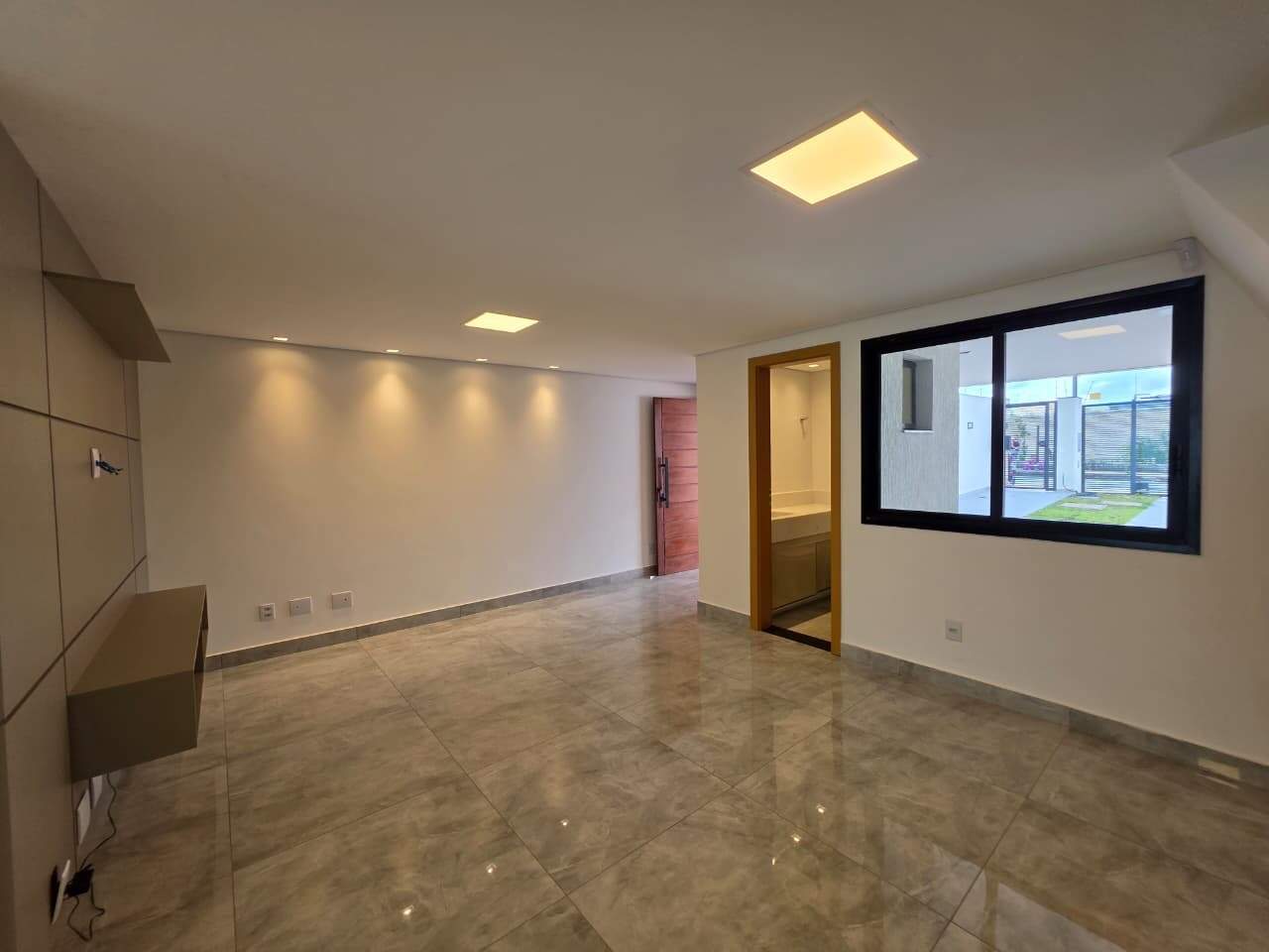 Imagem do imóvel Casa para aluguel, 3 quartos, 1 suíte, 3 vagas, Buritis - Belo Horizonte/MG