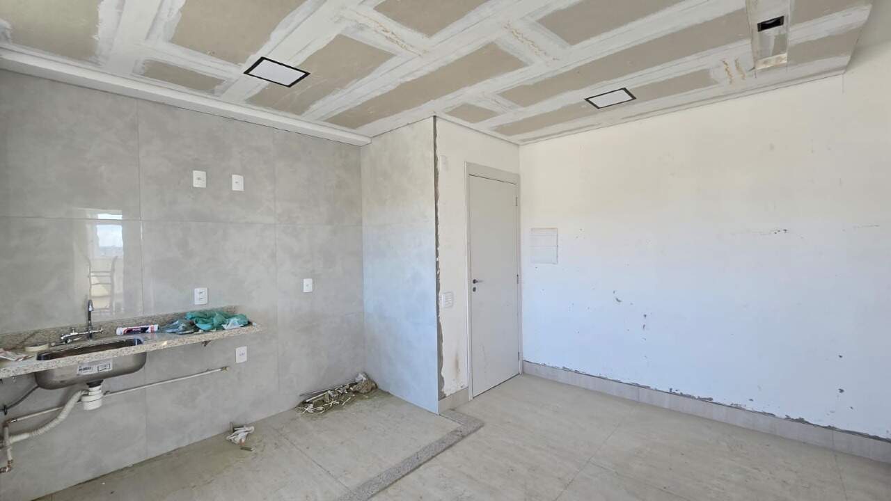 Imagem do imóvel Apartamento para aluguel, 3 quartos, 1 suíte, 2 vagas, Estoril - Belo Horizonte/MG