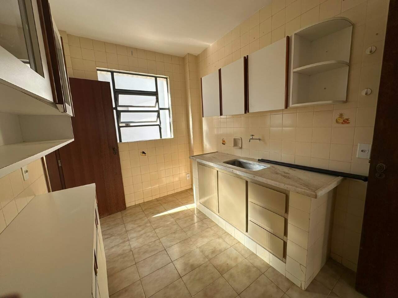 Imagem do imóvel Apartamento para aluguel, 3 quartos, 1 suíte, 1 vaga, Buritis - Belo Horizonte/MG