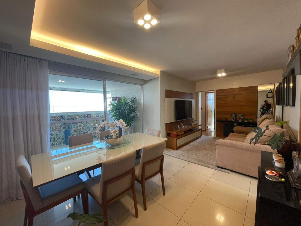 Imagem do imóvel Apartamento para aluguel, 3 quartos, 1 suíte, 2 vagas, Buritis - Belo Horizonte/MG
