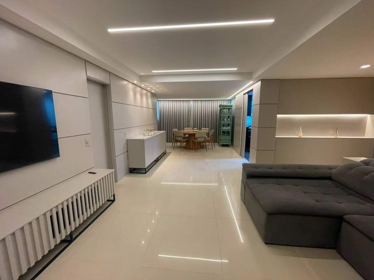 Imagem do imóvel Área privativa para aluguel, 4 quartos, 2 suítes, 4 vagas, Buritis - Belo Horizonte/MG