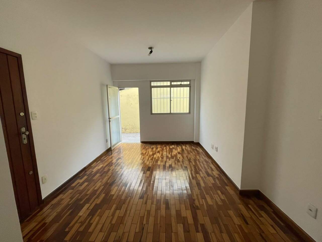 Imagem do imóvel Área privativa à venda, 3 quartos, 1 vaga, Estoril - Belo Horizonte/MG