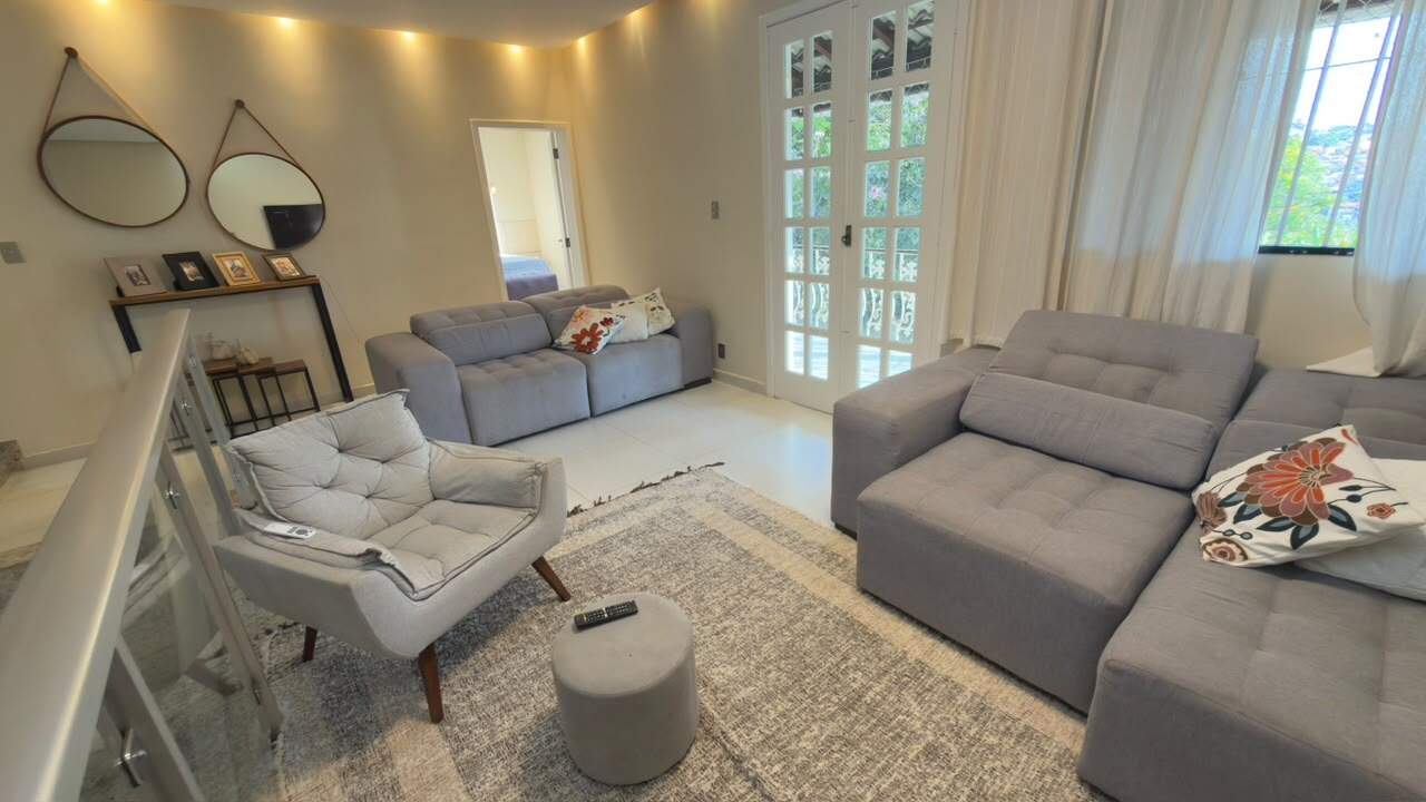 Imagem do imóvel Uma Linda Casa À Venda No Bairro Havaí !