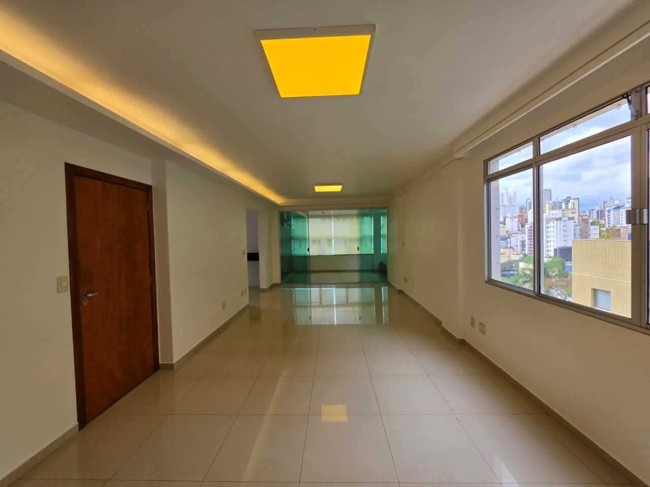 Imagem do imóvel Apartamento para aluguel, 4 quartos, 2 suítes, 4 vagas, Buritis - Belo Horizonte/MG