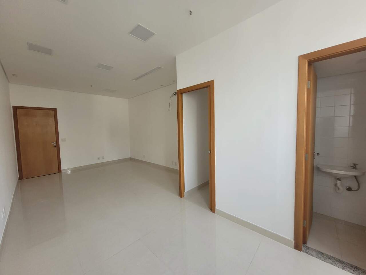 Imagem do imóvel Sala para aluguel, 2 vagas, Estoril - Belo Horizonte/MG