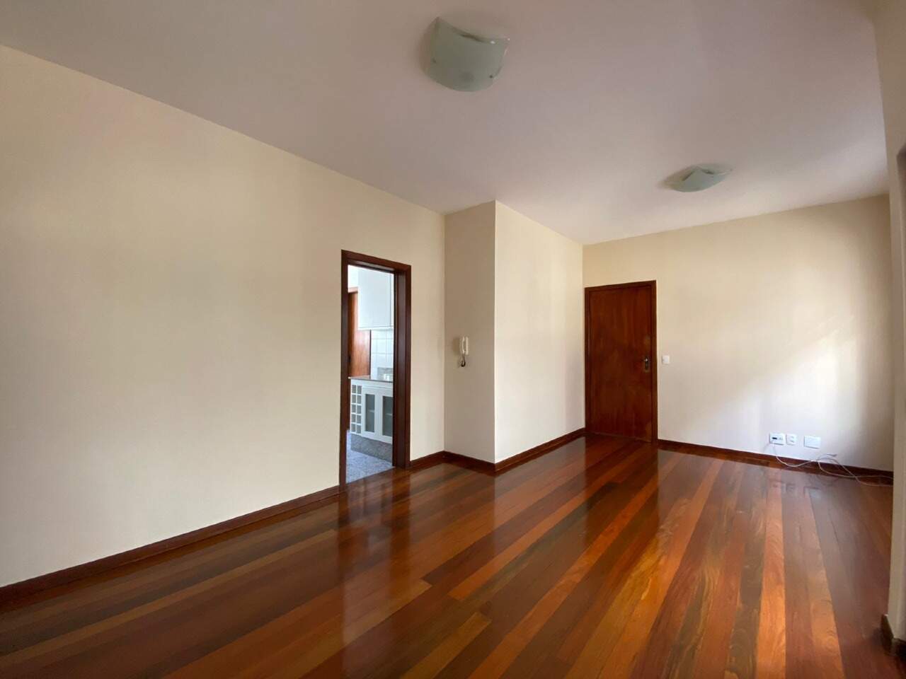 Imagem do imóvel Apartamento mobiliado 03 quartos para locação no Buritis de 105m².