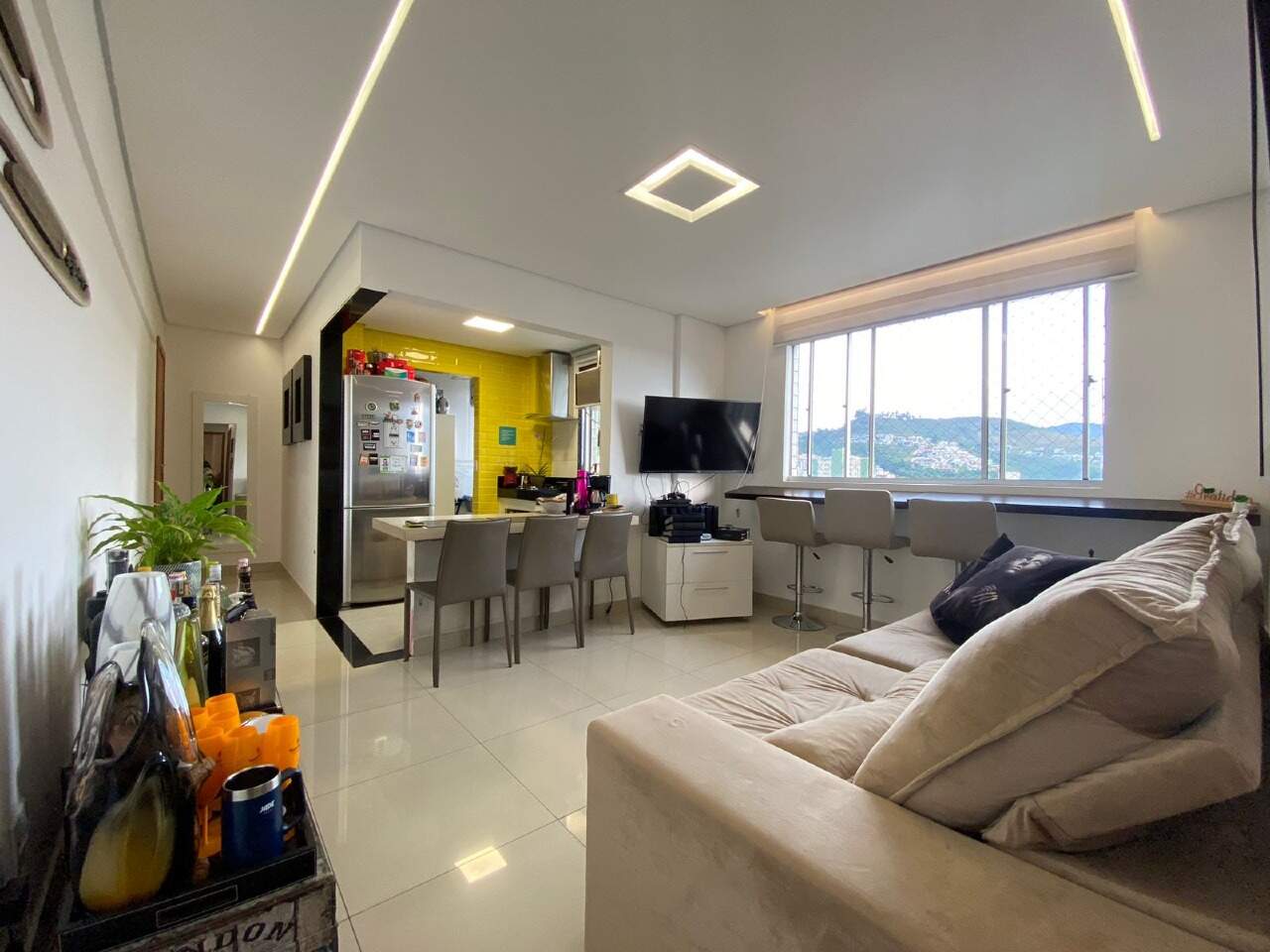 Imagem do imóvel Apartamento para aluguel, 2 quartos, 1 suíte, 2 vagas, Buritis - Belo Horizonte/MG
