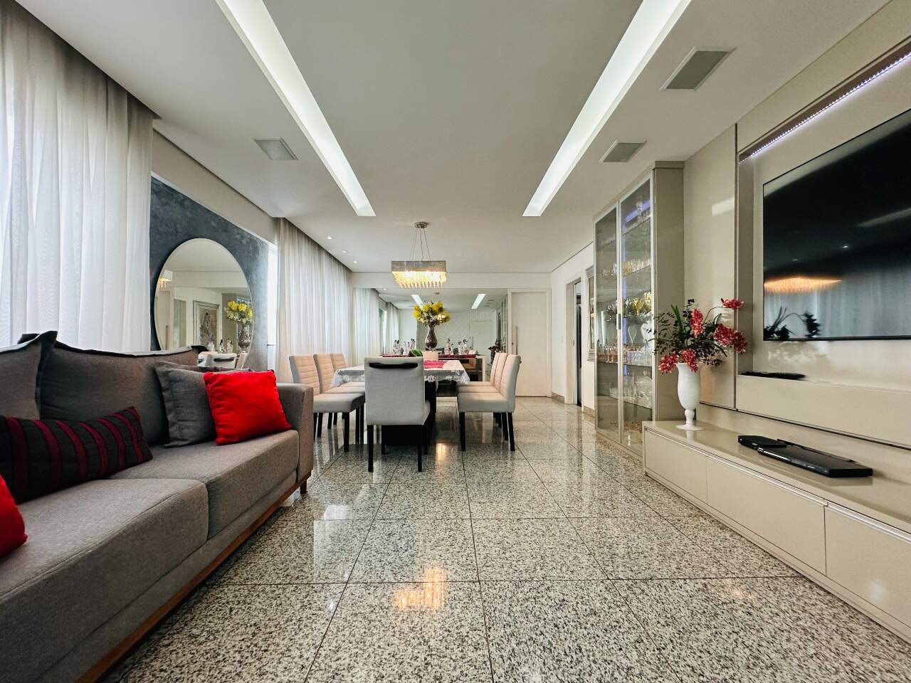 Imagem do imóvel Apartamento com 4 quartos à Venda no Buritis em Belo Horizonte de 140m²