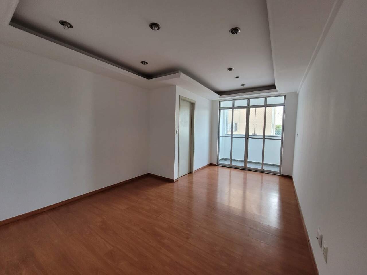 Imagem do imóvel Área privativa para aluguel, 3 quartos, 1 suíte, 2 vagas, Buritis - Belo Horizonte/MG