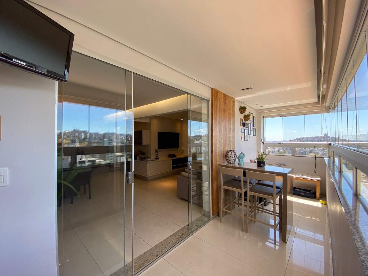 Imagem do imóvel Apartamento à venda, 4 quartos, 1 suíte, 3 vagas, Buritis - Belo Horizonte/MG