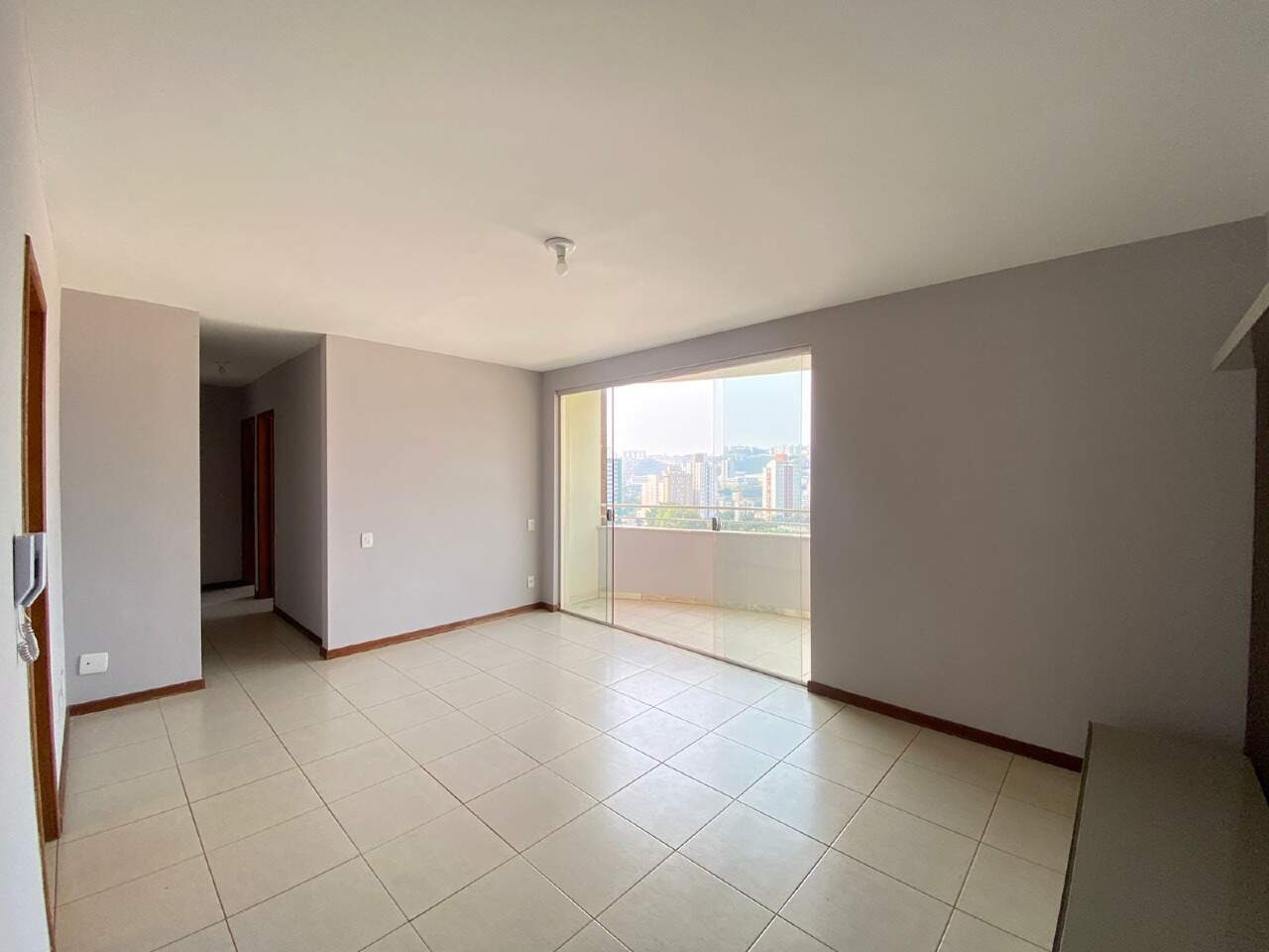 Imagem do imóvel Apartamento para aluguel, 3 quartos, 1 suíte, 2 vagas, Buritis - Belo Horizonte/MG