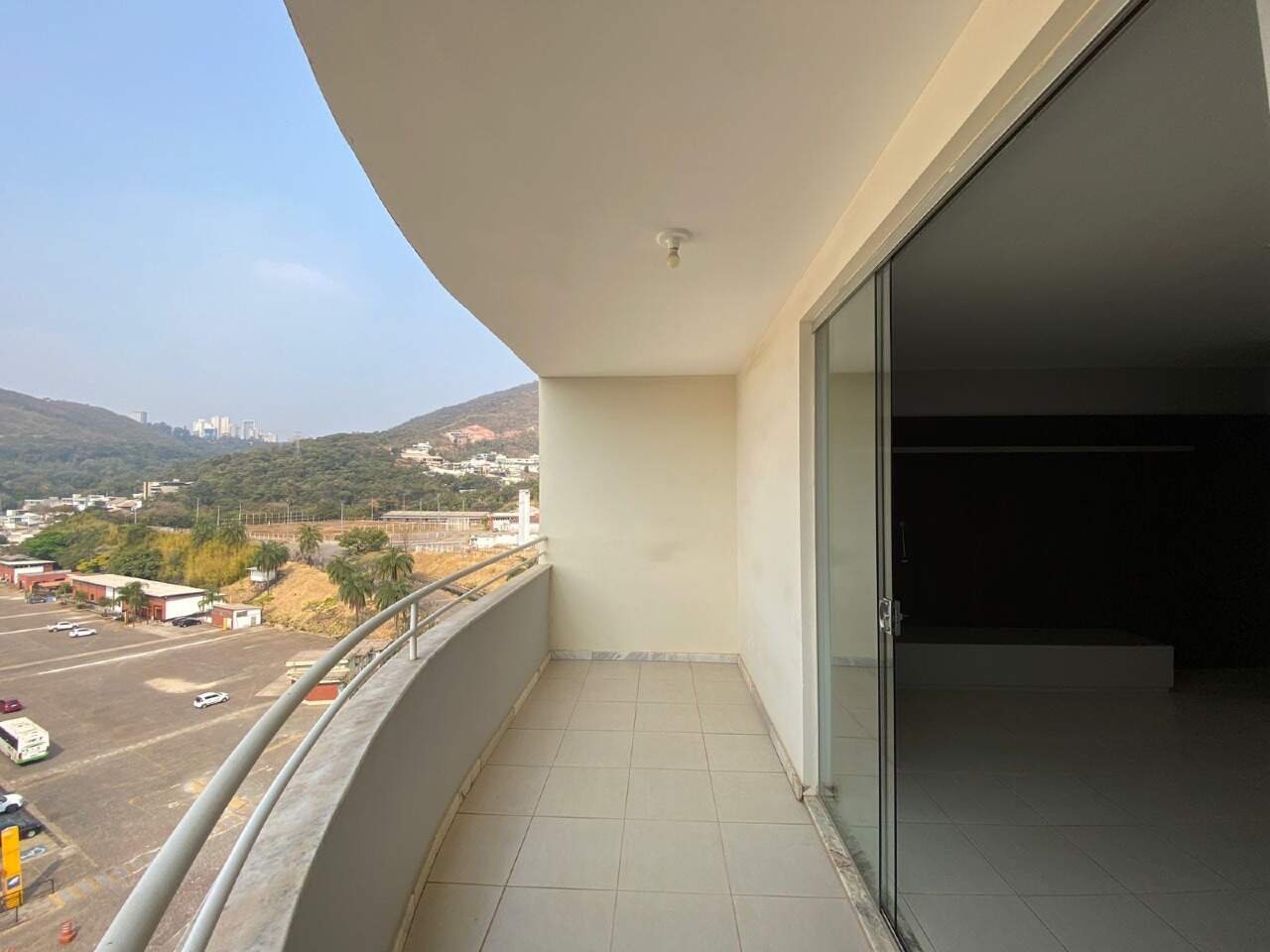 Imagem do imóvel Apartamento para aluguel, 3 quartos, 1 suíte, 2 vagas, Buritis - Belo Horizonte/MG