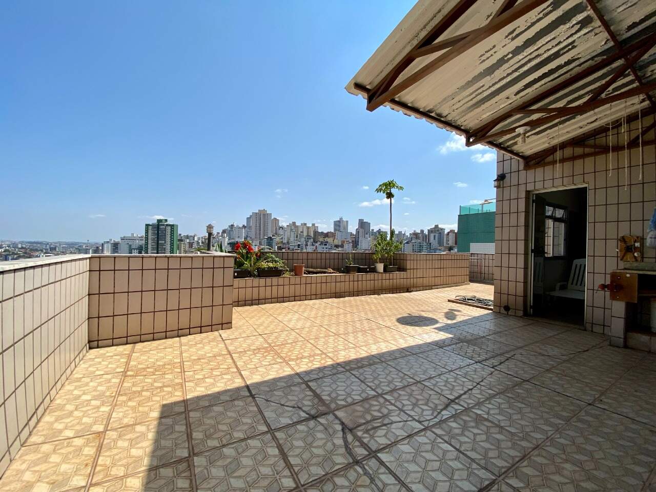 Imagem do imóvel Cobertura à venda, 4 quartos, 2 suítes, 2 vagas, Buritis - Belo Horizonte/MG