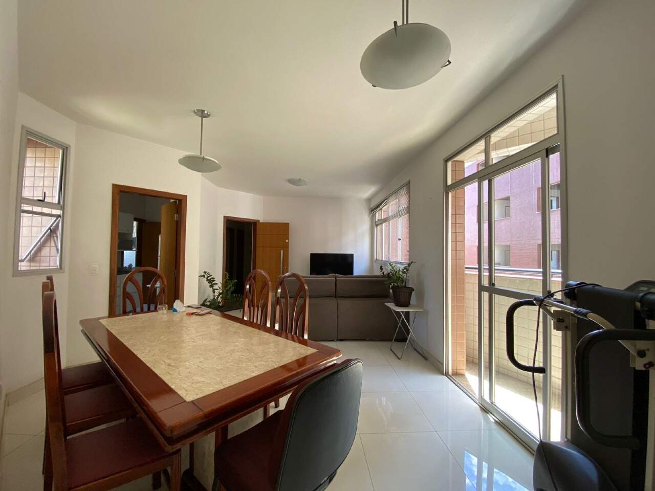 Imagem do imóvel Apartamento para aluguel, 4 quartos, 1 suíte, 3 vagas, Buritis - Belo Horizonte/MG
