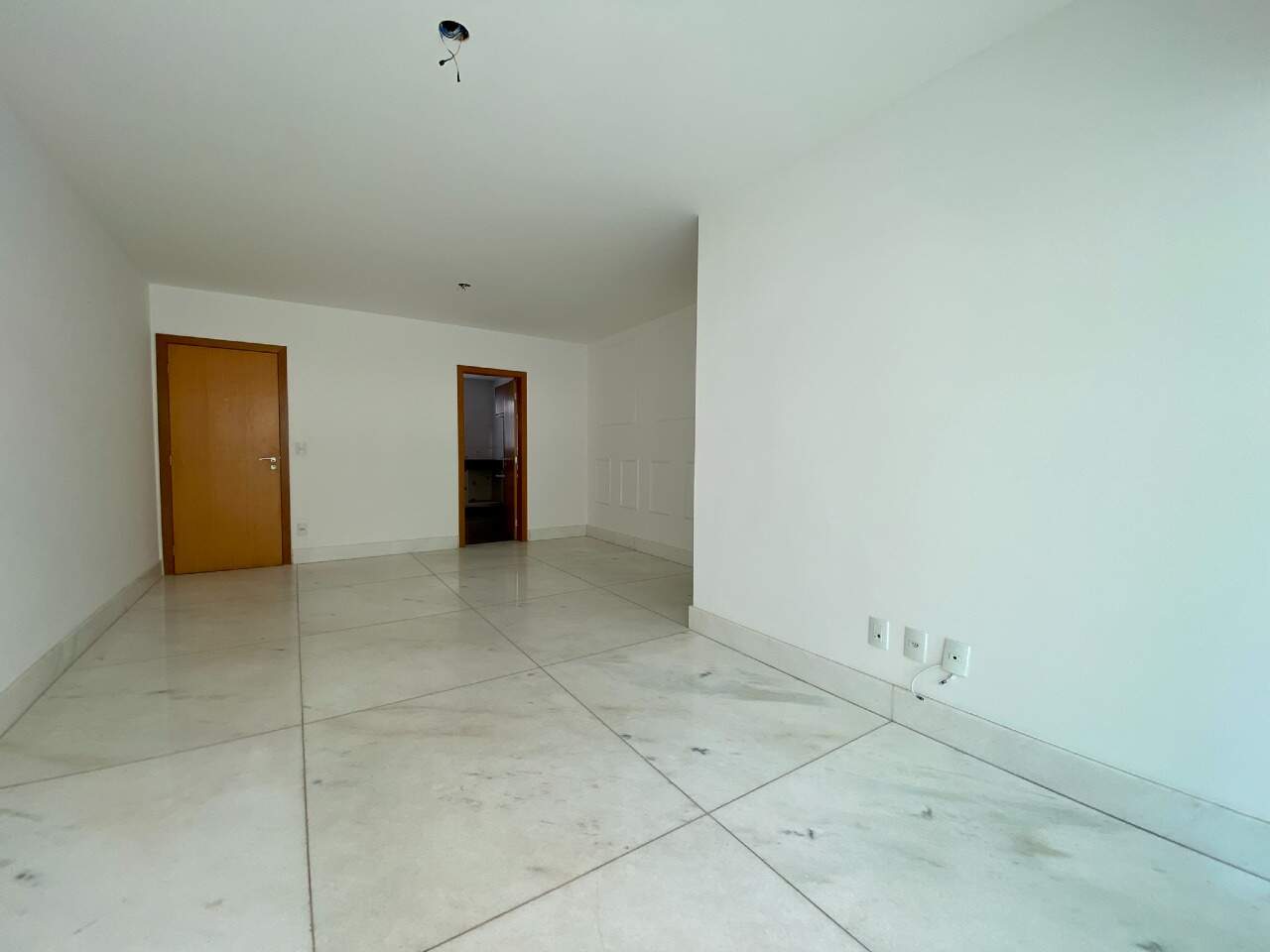 Imagem do imóvel Apartamento à venda, 4 quartos, 1 suíte, 3 vagas, Buritis - Belo Horizonte/MG