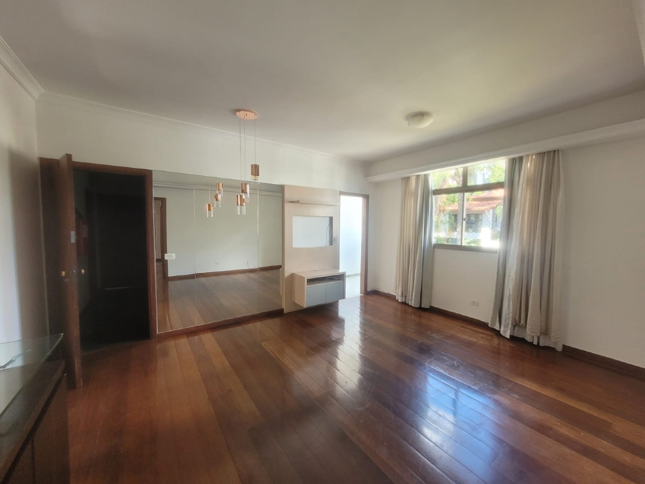 Imagem do imóvel Apartamento para aluguel, 3 quartos, 1 suíte, 2 vagas, Buritis - Belo Horizonte/MG