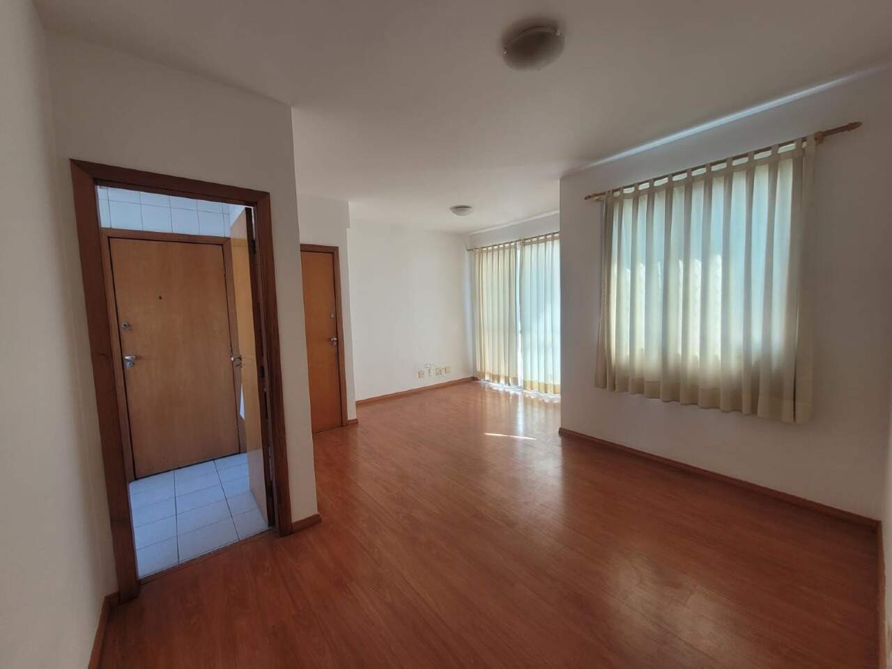 Imagem do imóvel Apartamento para aluguel, 3 quartos, 1 suíte, 2 vagas, Estoril - Belo Horizonte/MG