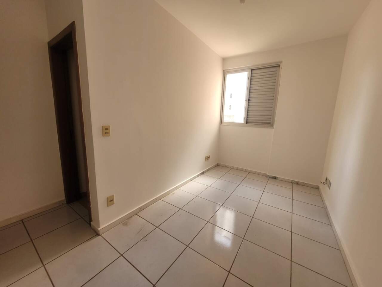 Imagem do imóvel Apartamento para aluguel, 3 quartos, 1 suíte, 3 vagas, Buritis - Belo Horizonte/MG