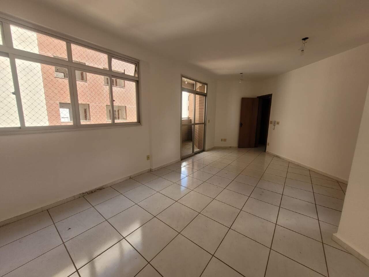 Imagem do imóvel Apartamento para aluguel, 3 quartos, 1 suíte, 3 vagas, Buritis - Belo Horizonte/MG