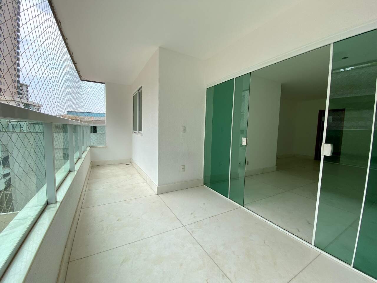 Imagem do imóvel Apartamento para aluguel, 4 quartos, 1 suíte, 3 vagas, Buritis - Belo Horizonte/MG