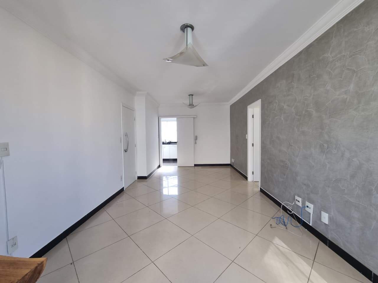 Imagem do imóvel Apartamento para aluguel, 3 quartos, 1 suíte, 2 vagas, Buritis - Belo Horizonte/MG