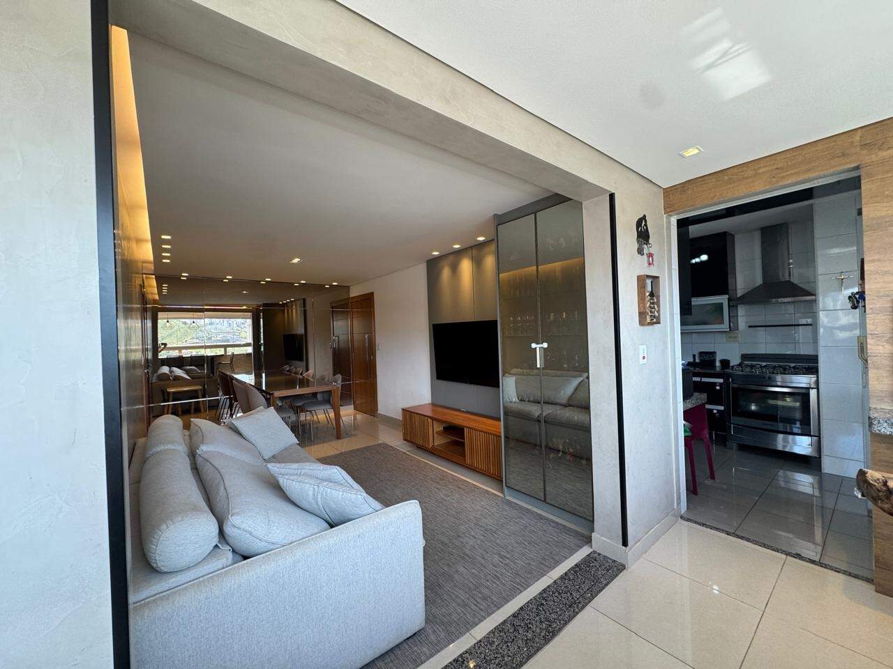 Imagem do imóvel Apartamento à venda, 4 quartos, 1 suíte, 3 vagas, Buritis - Belo Horizonte/MG