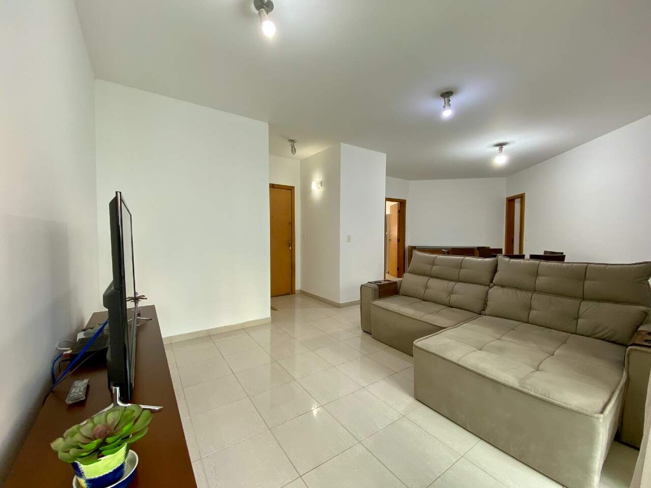 Imagem do imóvel Apartamento para aluguel, 3 quartos, 1 suíte, 2 vagas, Buritis - Belo Horizonte/MG