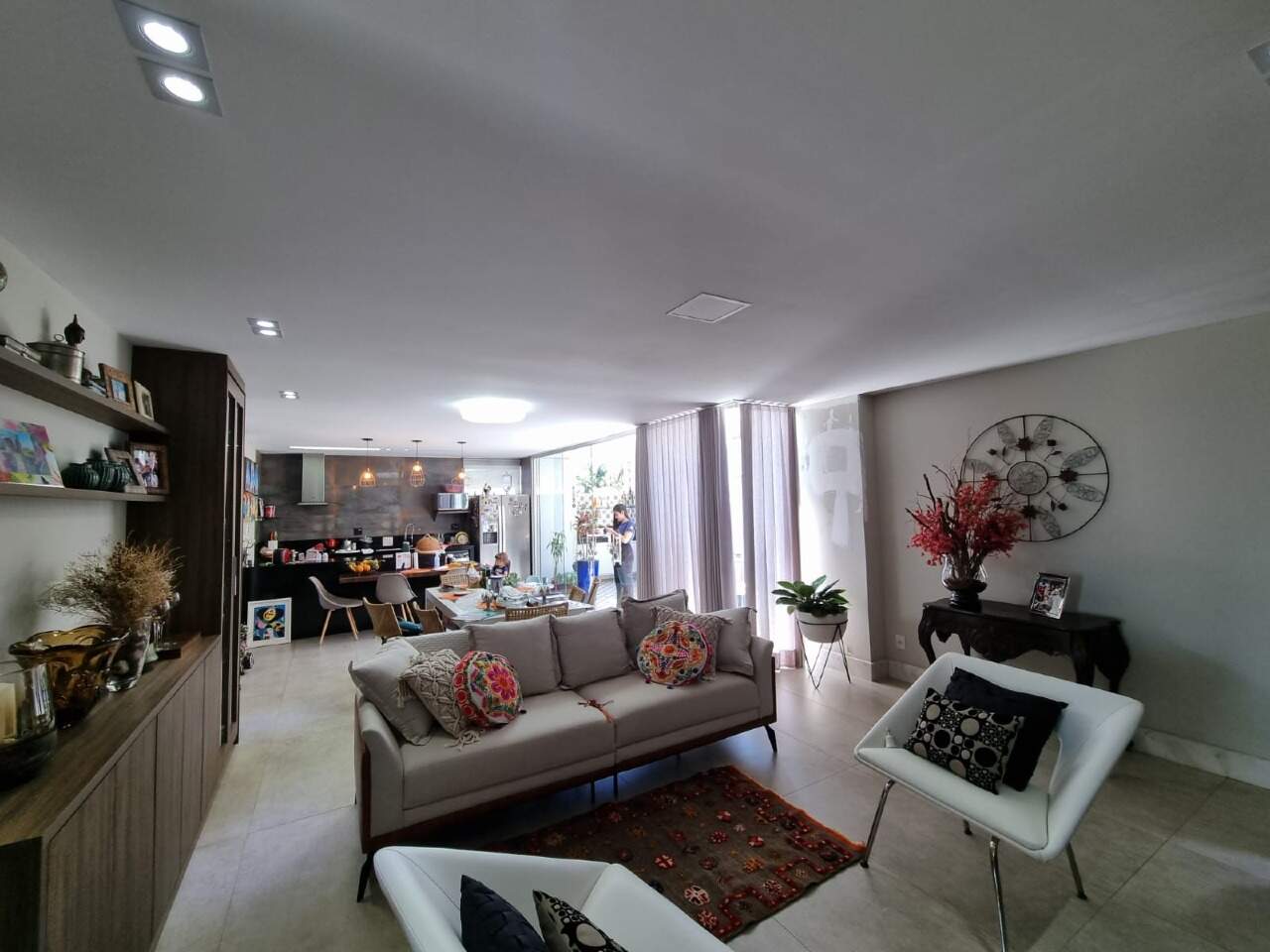 Imagem do imóvel Casa para aluguel, 6 quartos, 4 suítes, 6 vagas, Estoril - Belo Horizonte/MG