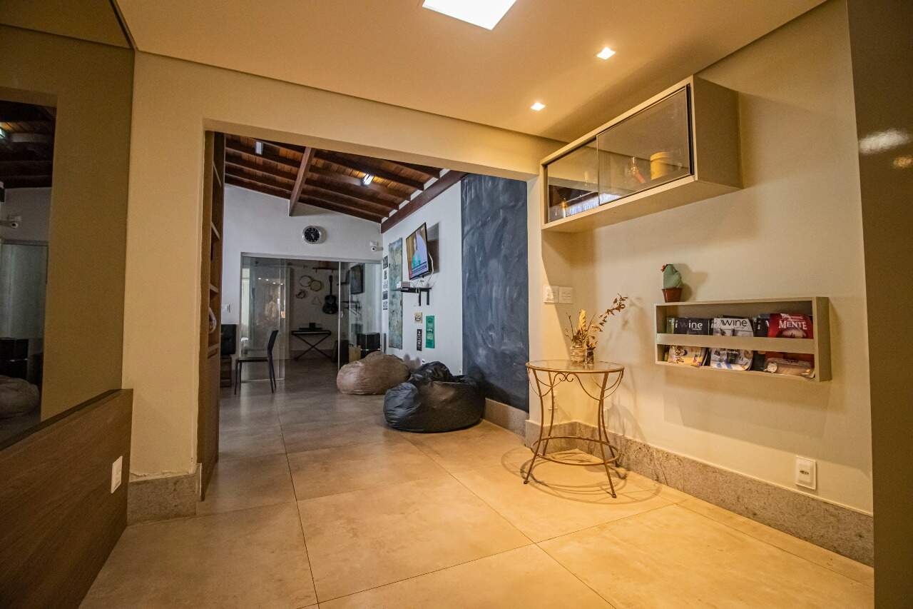 Imagem do imóvel Casa à venda, 4 quartos, 2 suítes, 2 vagas, Buritis - Belo Horizonte/MG