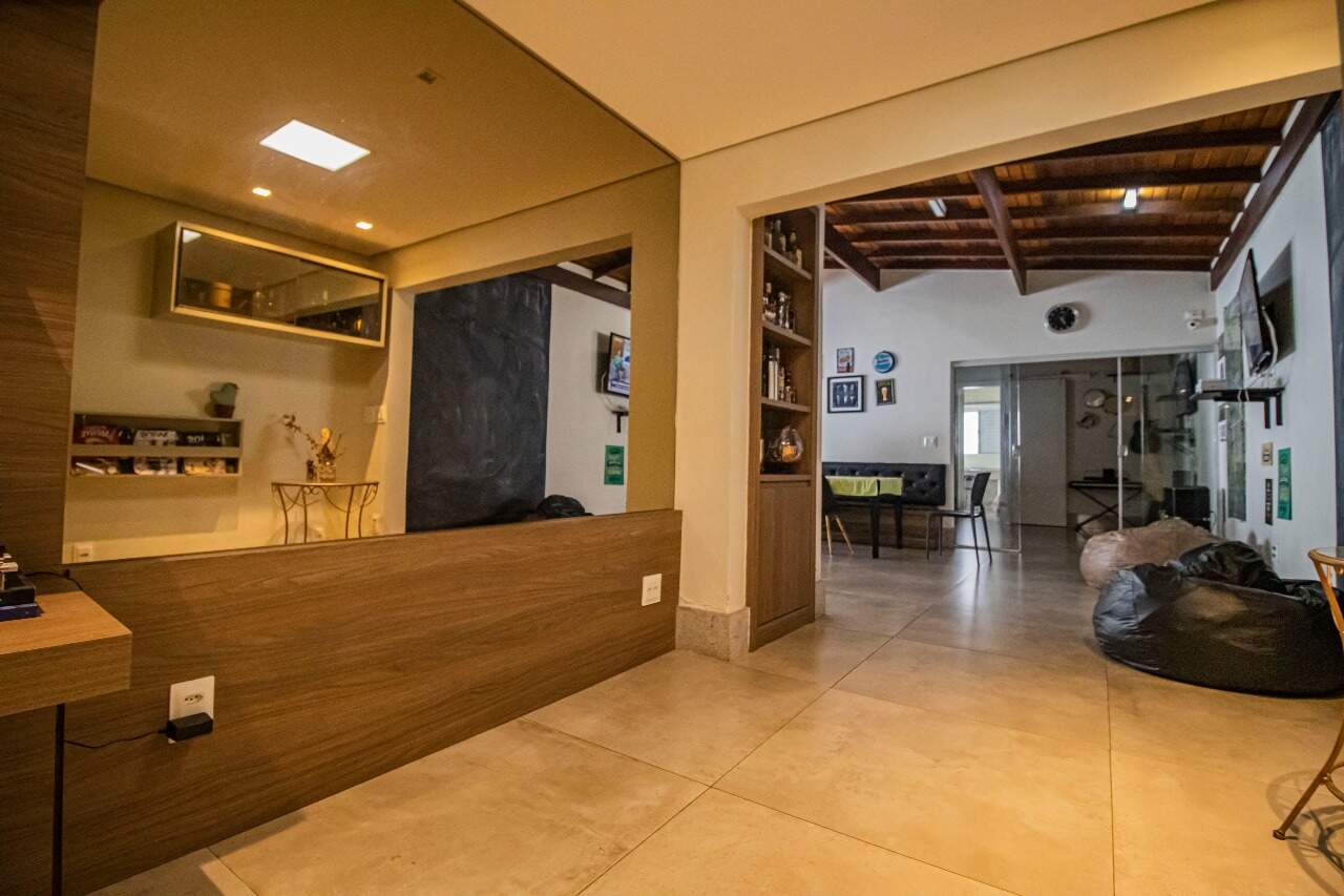 Imagem do imóvel Casa à venda, 4 quartos, 2 suítes, 2 vagas, Buritis - Belo Horizonte/MG