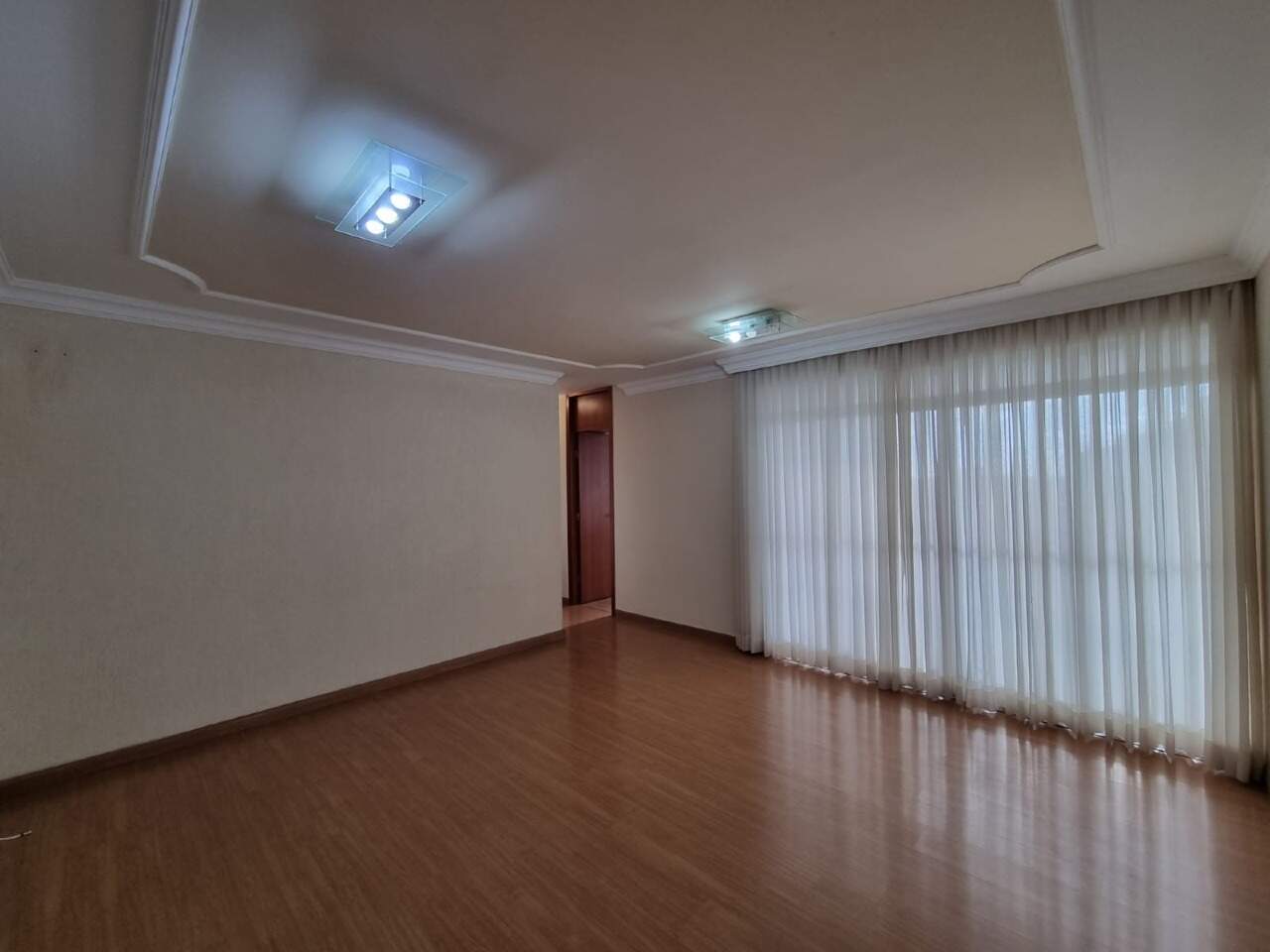 Imagem do imóvel Apartamento para aluguel, 3 quartos, 1 suíte, 2 vagas, Buritis - Belo Horizonte/MG