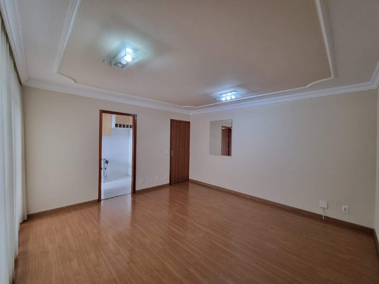 Imagem do imóvel Apartamento para aluguel, 3 quartos, 1 suíte, 2 vagas, Buritis - Belo Horizonte/MG