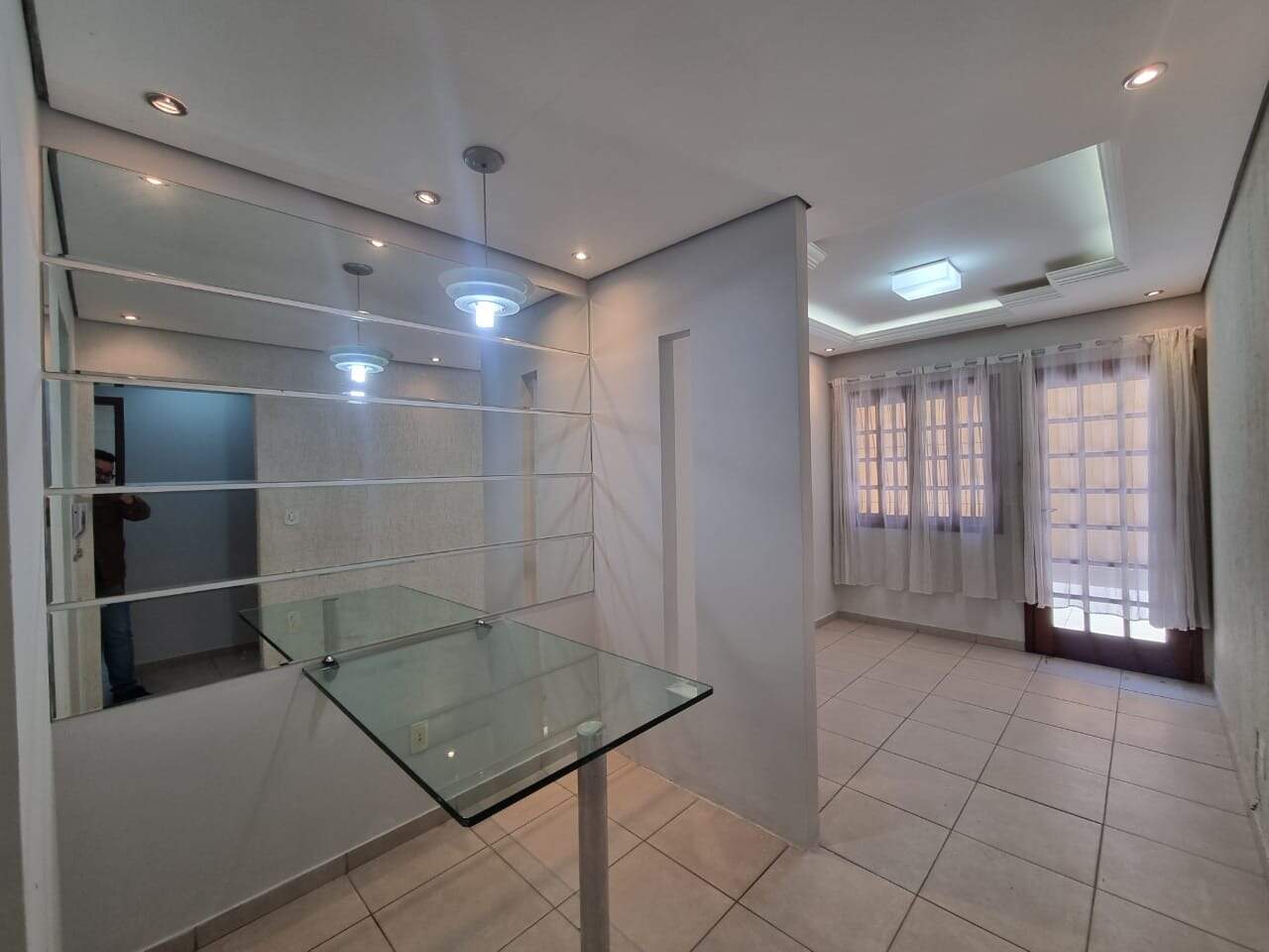 Imagem do imóvel Casa para aluguel, 2 quartos, 2 vagas, Buritis - Belo Horizonte/MG