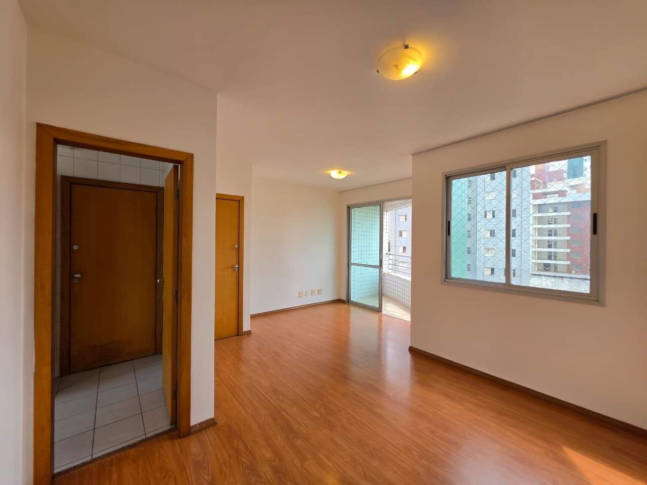 Imagem do imóvel Apartamento para aluguel, 3 quartos, 1 suíte, 2 vagas, Estoril - Belo Horizonte/MG