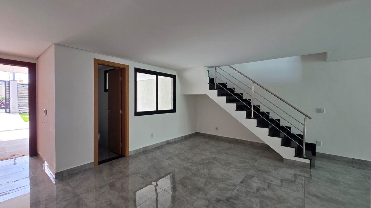 Imagem do imóvel Casa à venda, 3 quartos, 1 suíte, 2 vagas, Buritis - Belo Horizonte/MG