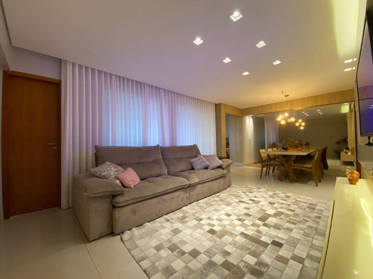 Imagem do imóvel Apartamento para aluguel, 4 quartos, 2 suítes, 3 vagas, Buritis - Belo Horizonte/MG