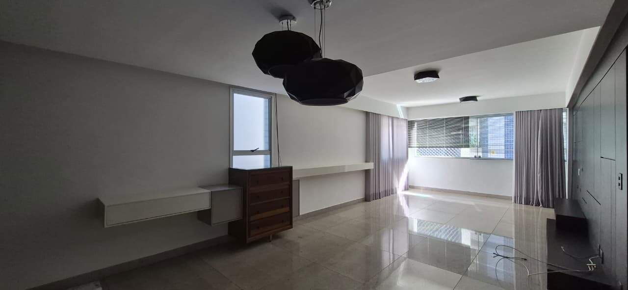 Imagem do imóvel Apartamento com 4 quartos para alugar no Buritis em Belo Horizonte de 127m²