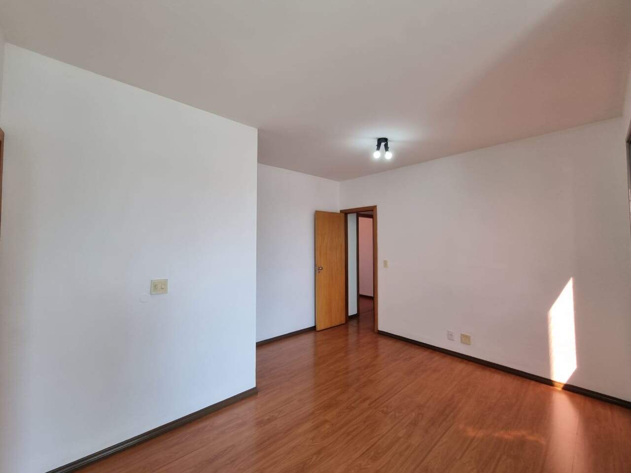 Imagem do imóvel Apartamento para locação, 3 quartos, 1 suítes, 2 vagas, Buritis - Belo Horizonte/MG