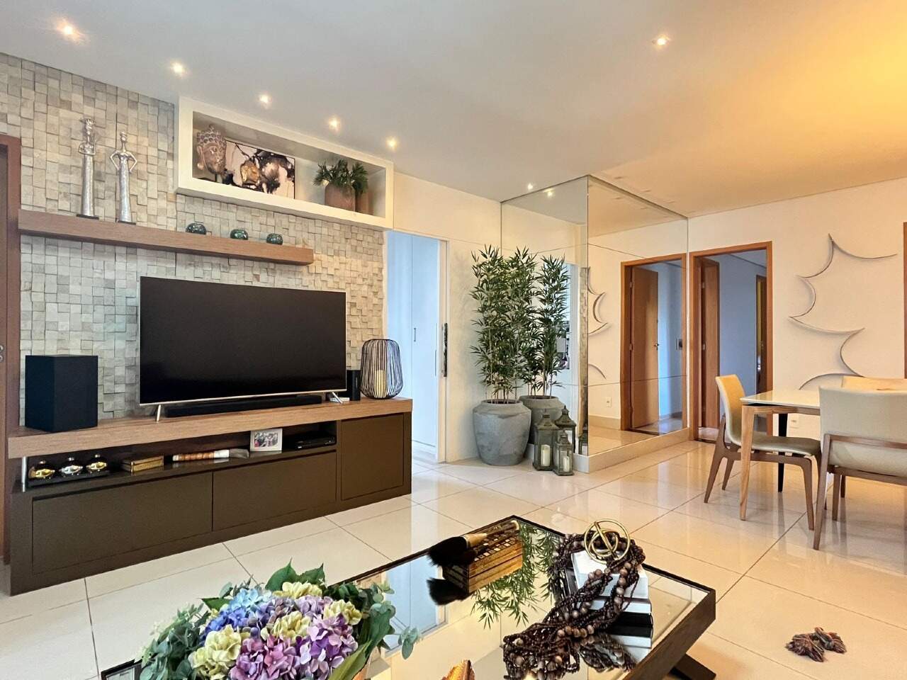 Imagem do imóvel Apartamento com 4 quartos à Venda no Buritis em Belo Horizonte de 120m²