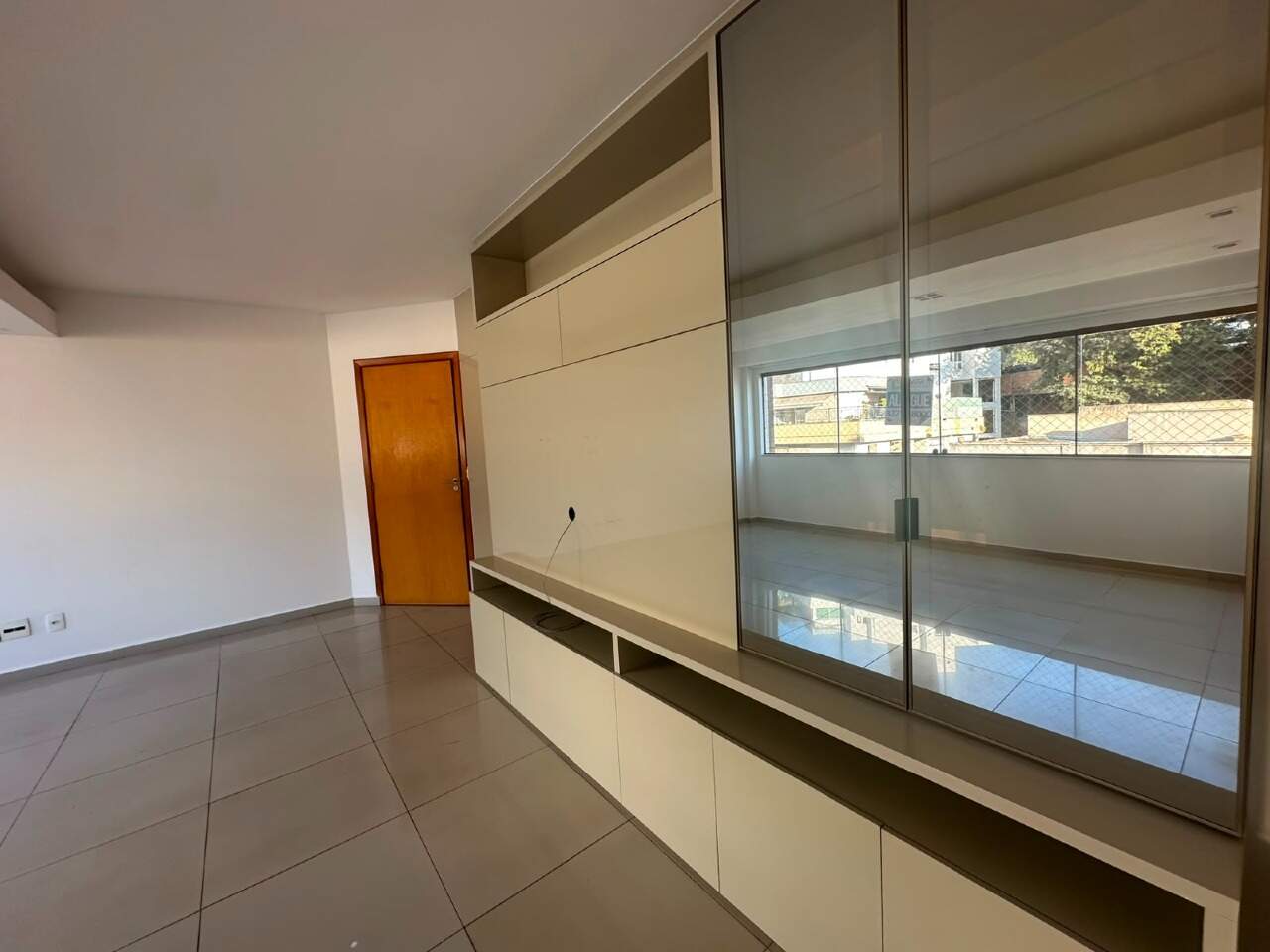 Imagem do imóvel Apartamento para aluguel, 4 quartos, 1 suíte, 3 vagas, Buritis - Belo Horizonte/MG