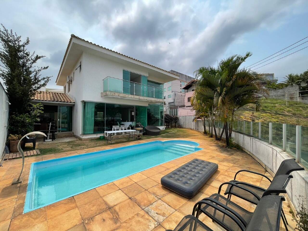 Imagem do imóvel Casa para aluguel, 4 quartos, 1 suíte, 3 vagas, Estoril - Belo Horizonte/MG
