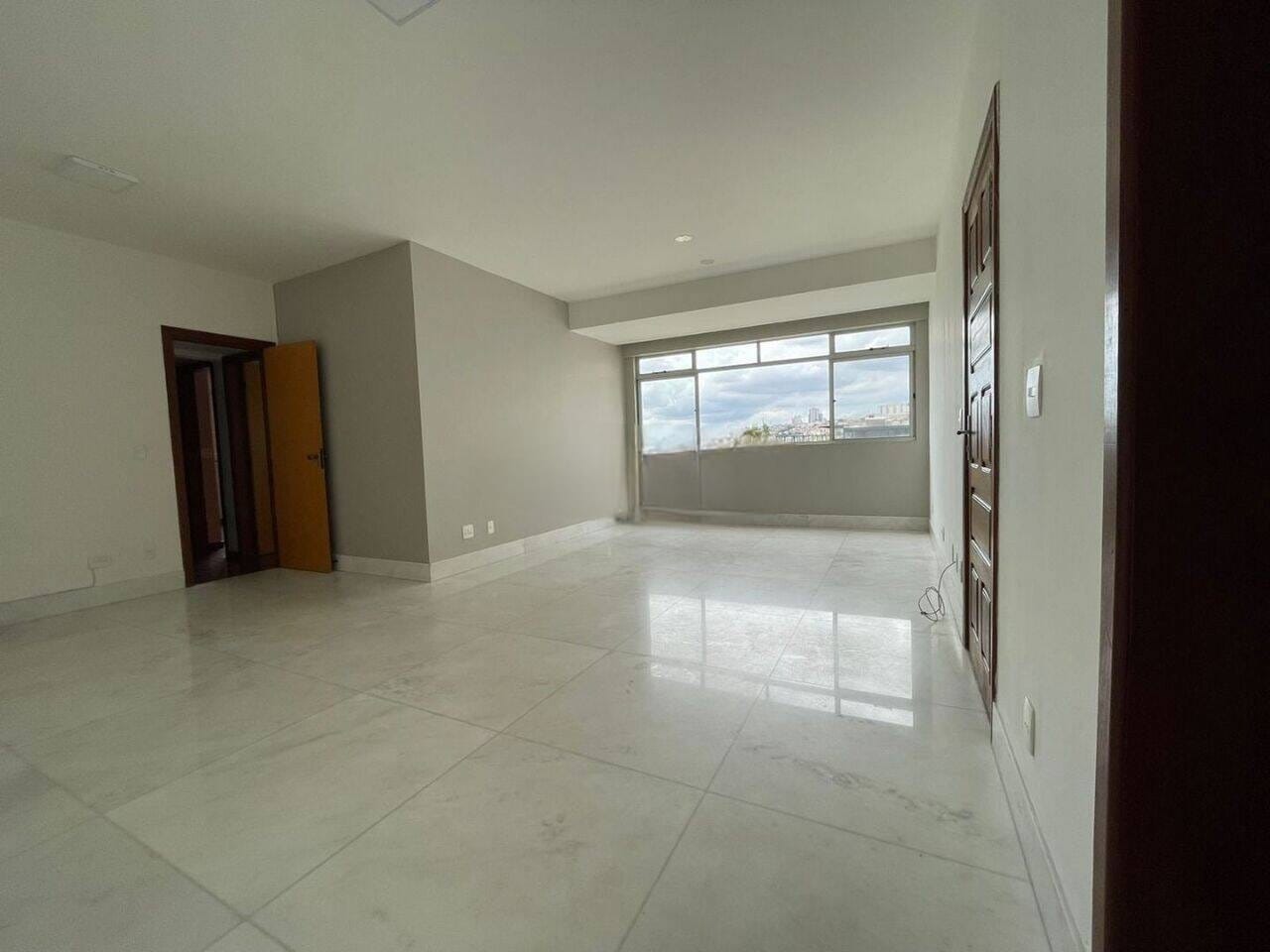Imagem do imóvel Apartamento com 4 quartos para alugar no Buritis em Belo Horizonte de 140m²