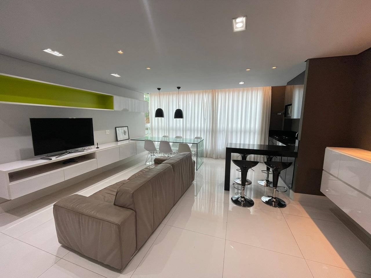 Imagem do imóvel Apartamento para aluguel, 2 quartos, 2 suítes, 2 vagas, Buritis - Belo Horizonte/MG