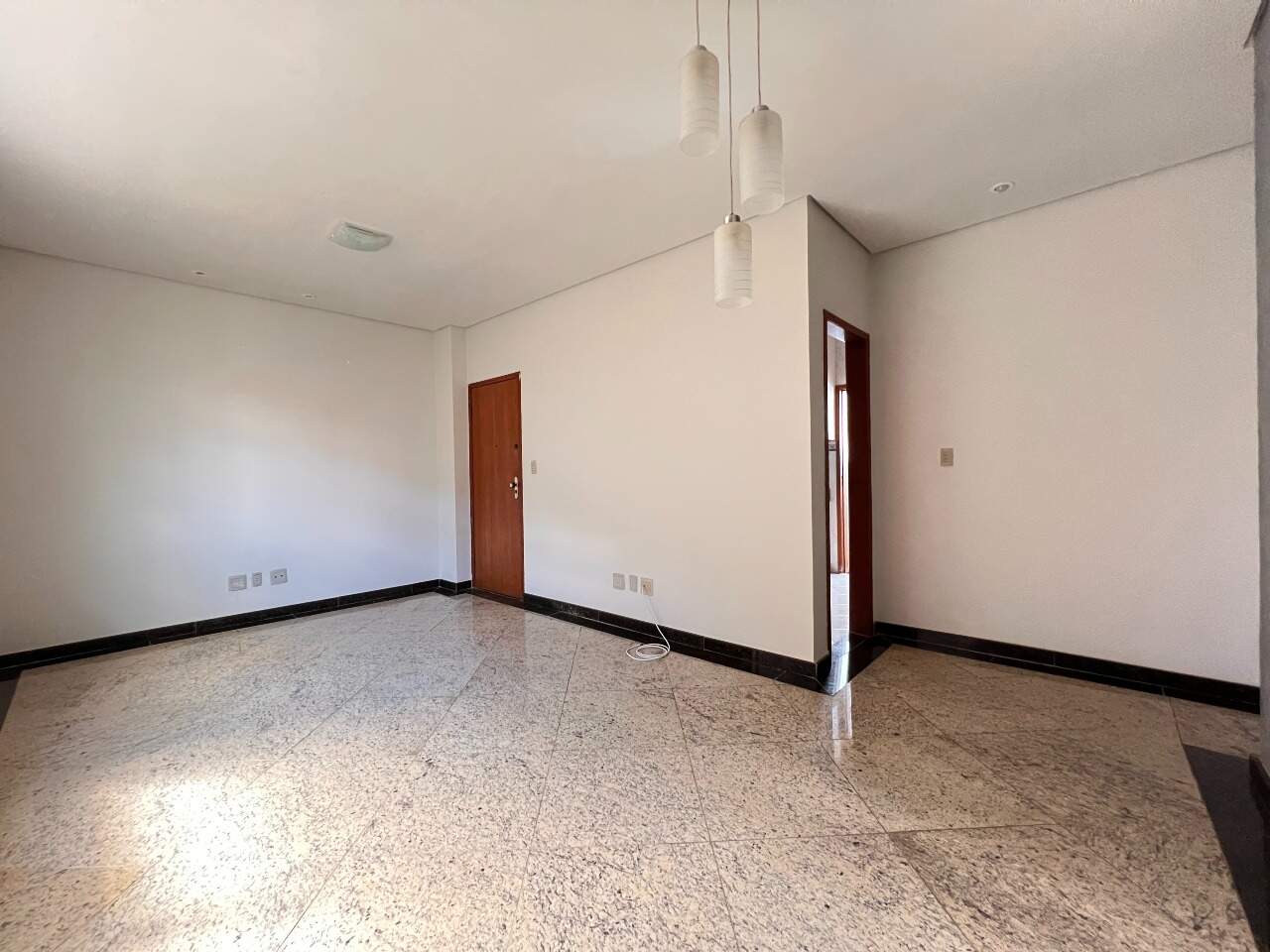 Imagem do imóvel Apartamento para aluguel, 3 quartos, 1 suíte, 3 vagas, Buritis - Belo Horizonte/MG