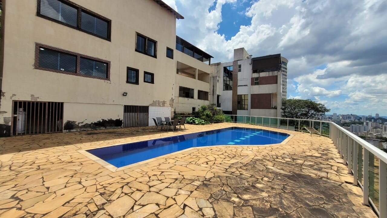 Imagem do imóvel Casa para aluguel, 5 quartos, 2 suítes, 6 vagas, Santa Lúcia - Belo Horizonte/MG