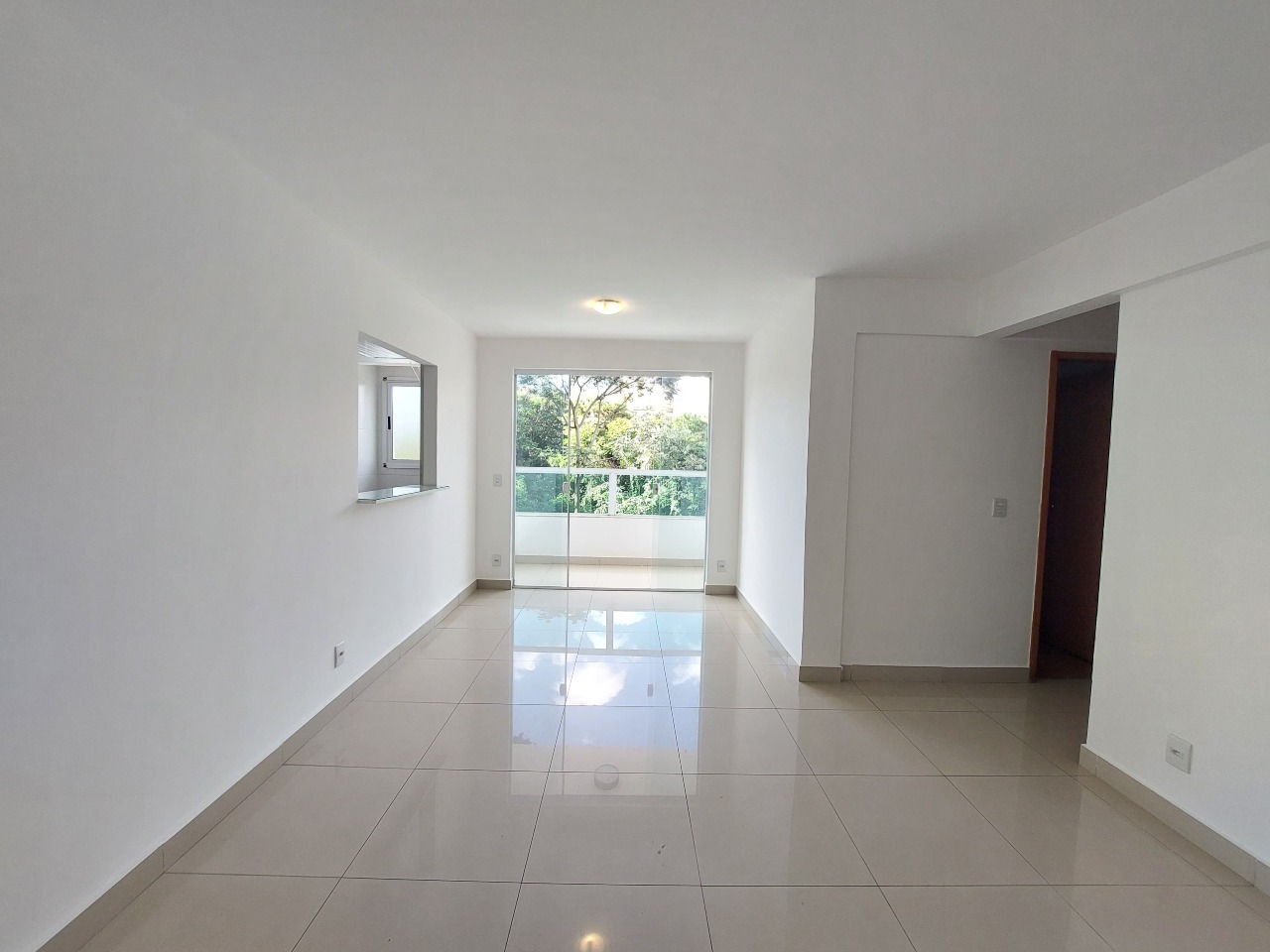 Imagem do imóvel Apartamento para aluguel, 3 quartos, 1 suíte, 2 vagas, Buritis - Belo Horizonte/MG