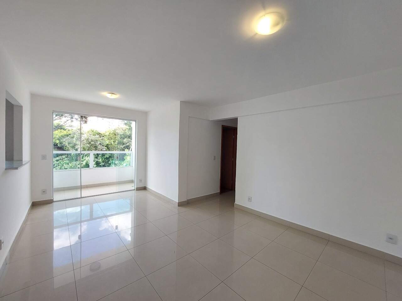 Imagem do imóvel Apartamento para aluguel, 3 quartos, 1 suíte, 2 vagas, Buritis - Belo Horizonte/MG