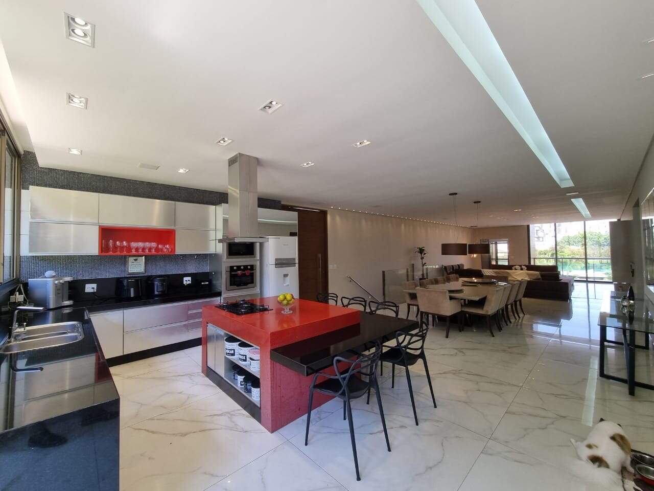 Imagem do imóvel Casa à venda, 4 quartos, 4 suítes, 5 vagas, Buritis - Belo Horizonte/MG
