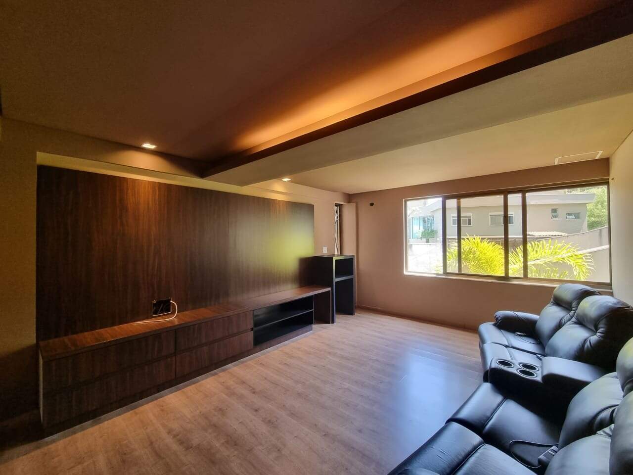 Imagem do imóvel Casa à venda, 4 quartos, 4 suítes, 5 vagas, Buritis - Belo Horizonte/MG